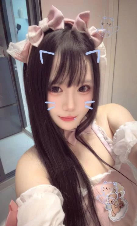 美女肉臀诱惑
