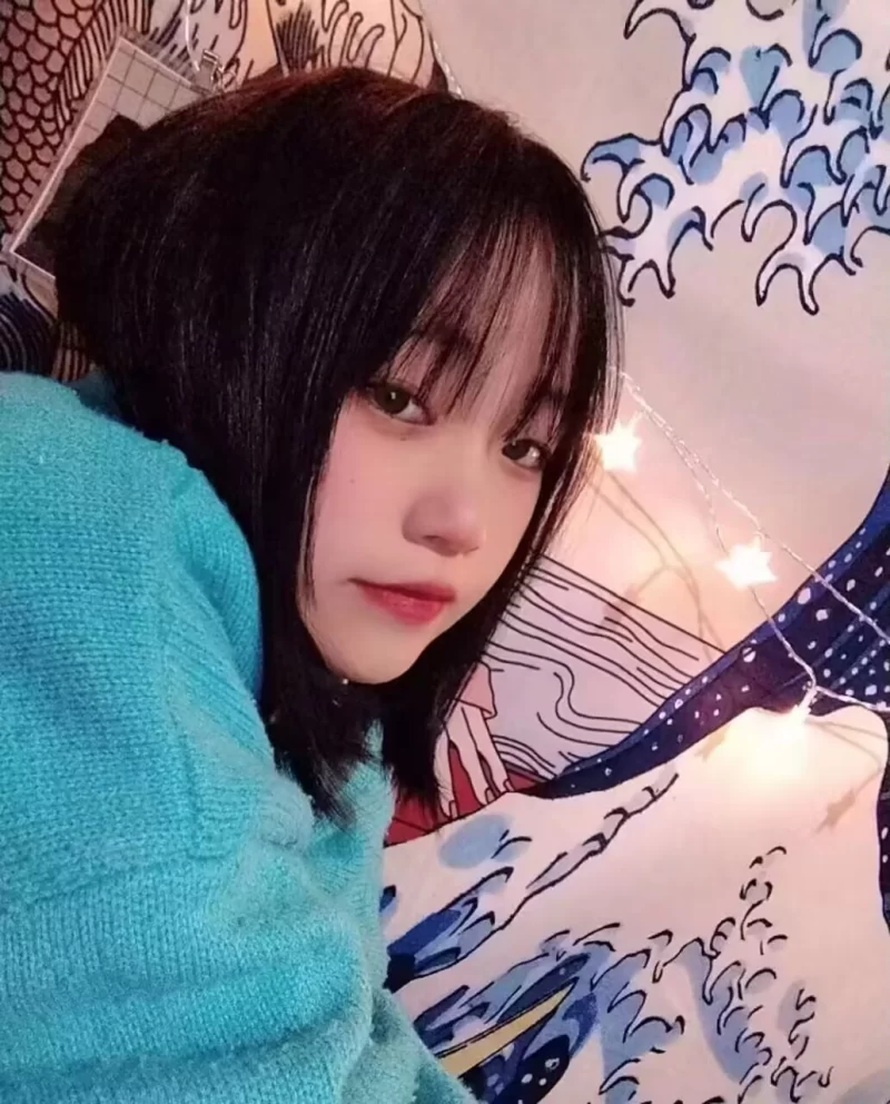 嫩妹美腿很爽