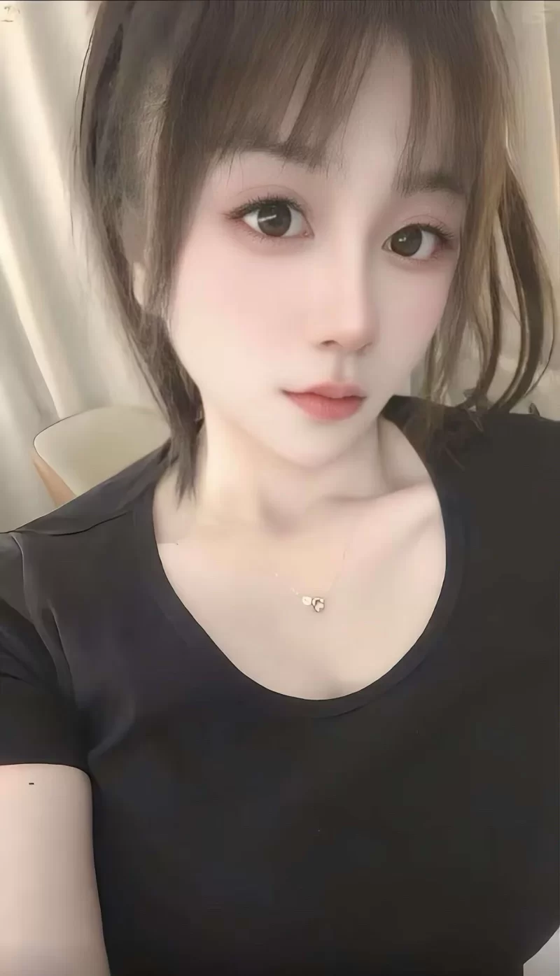 清纯可爱小美女