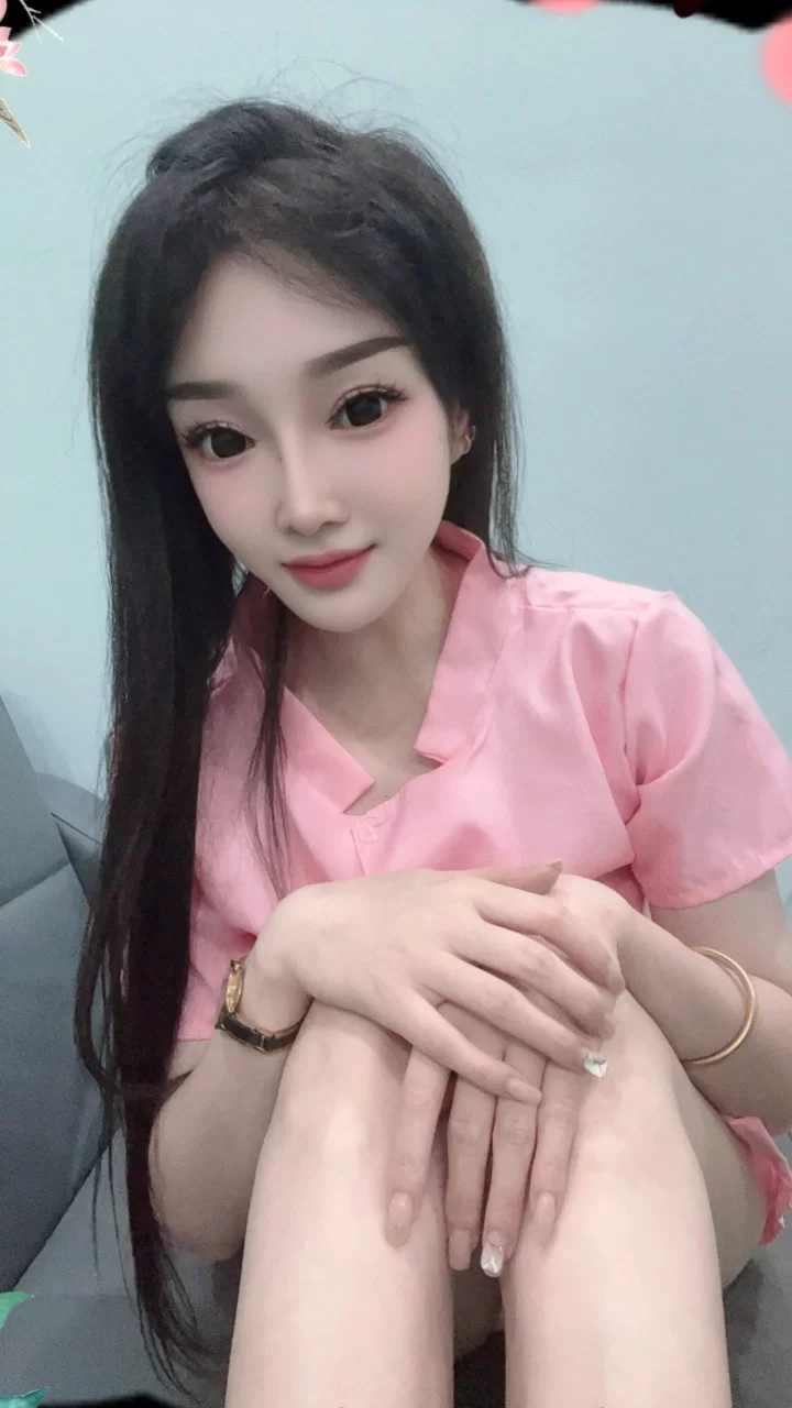小妹身材好服务配合