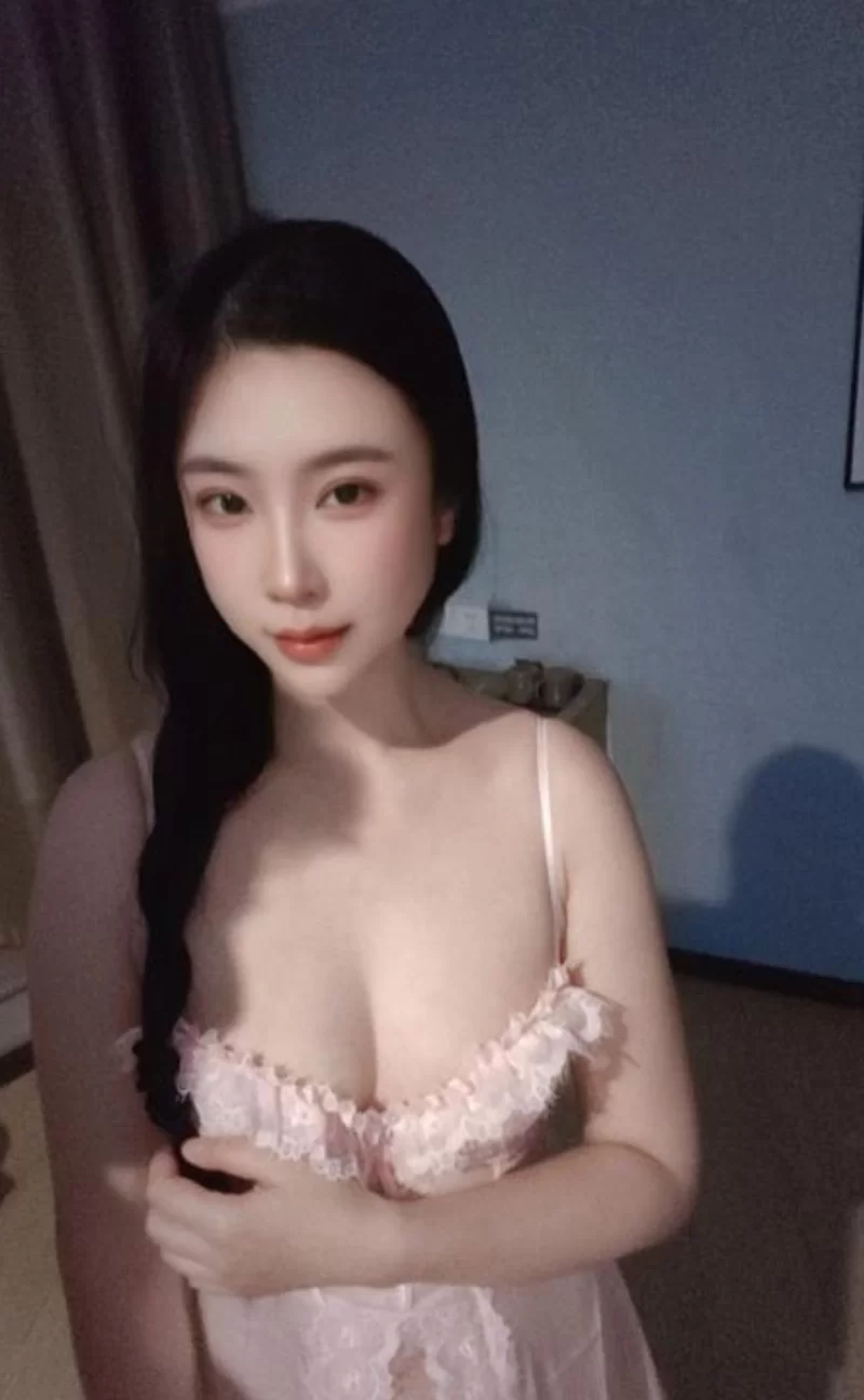 大胸少妇琳琳