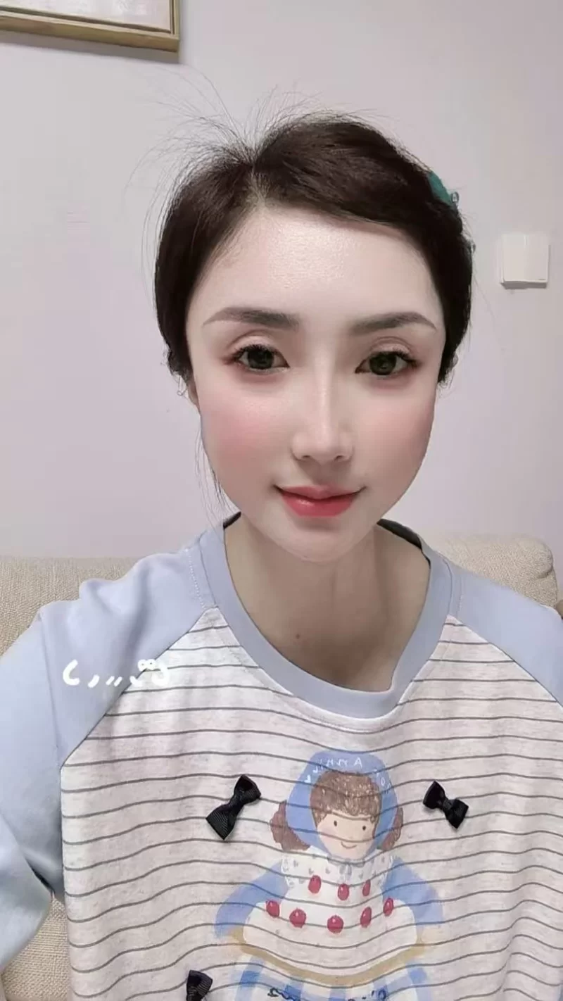 烟台白皙美女