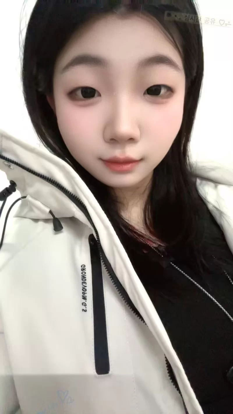 18兼职小姑娘，不定期在线
