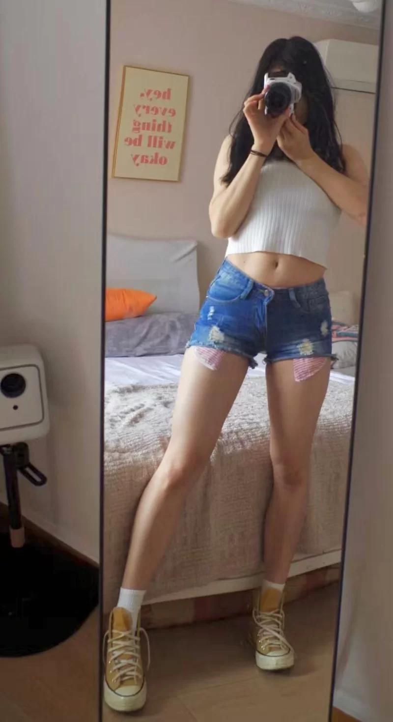 海淀鸡头，美女不少