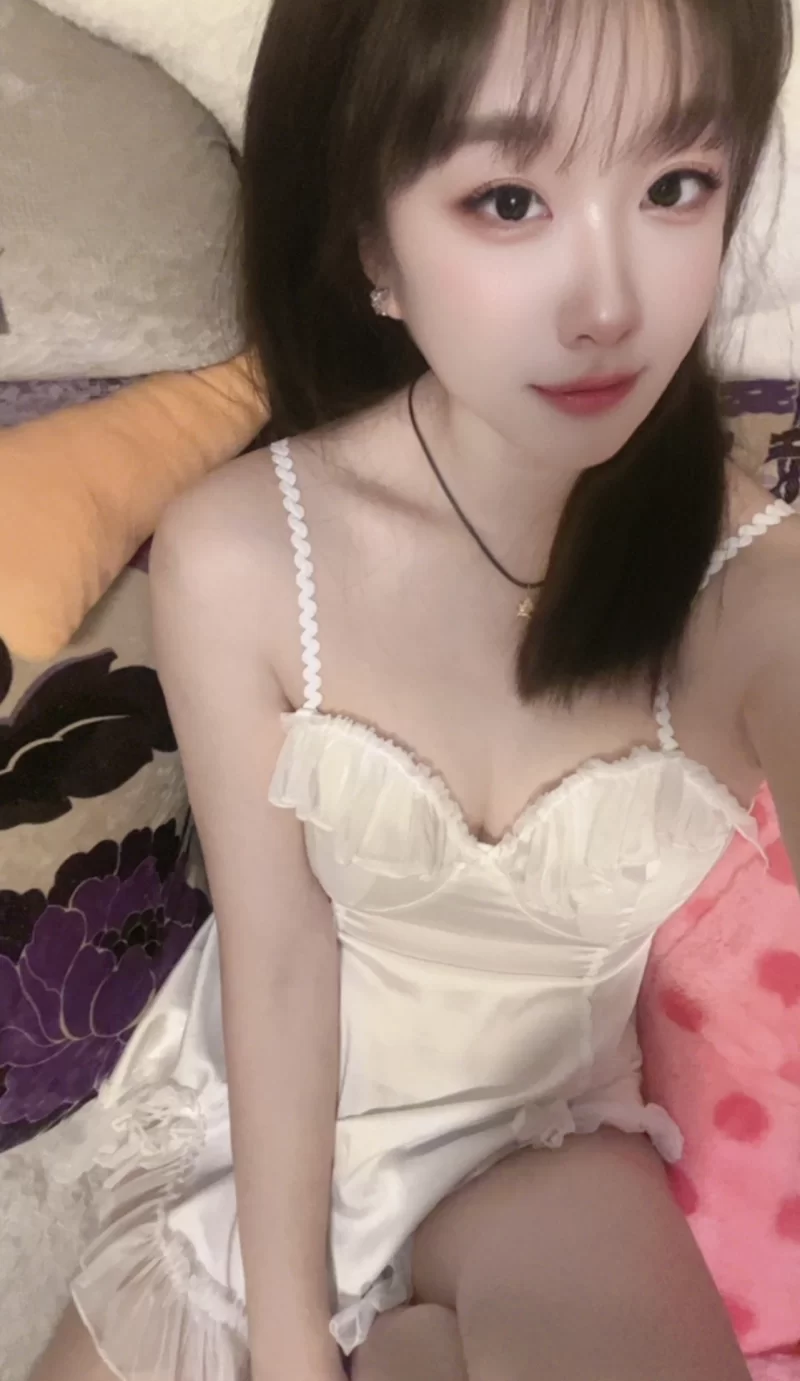 普陀后入肥臀湿滑骚妹