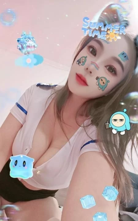 紧B爆乳骚妹西西