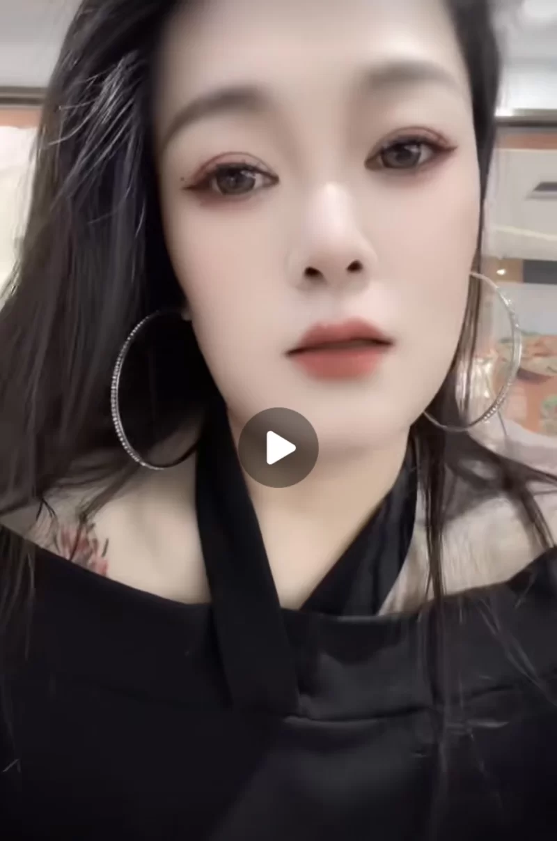 个人自聊的一个熟女