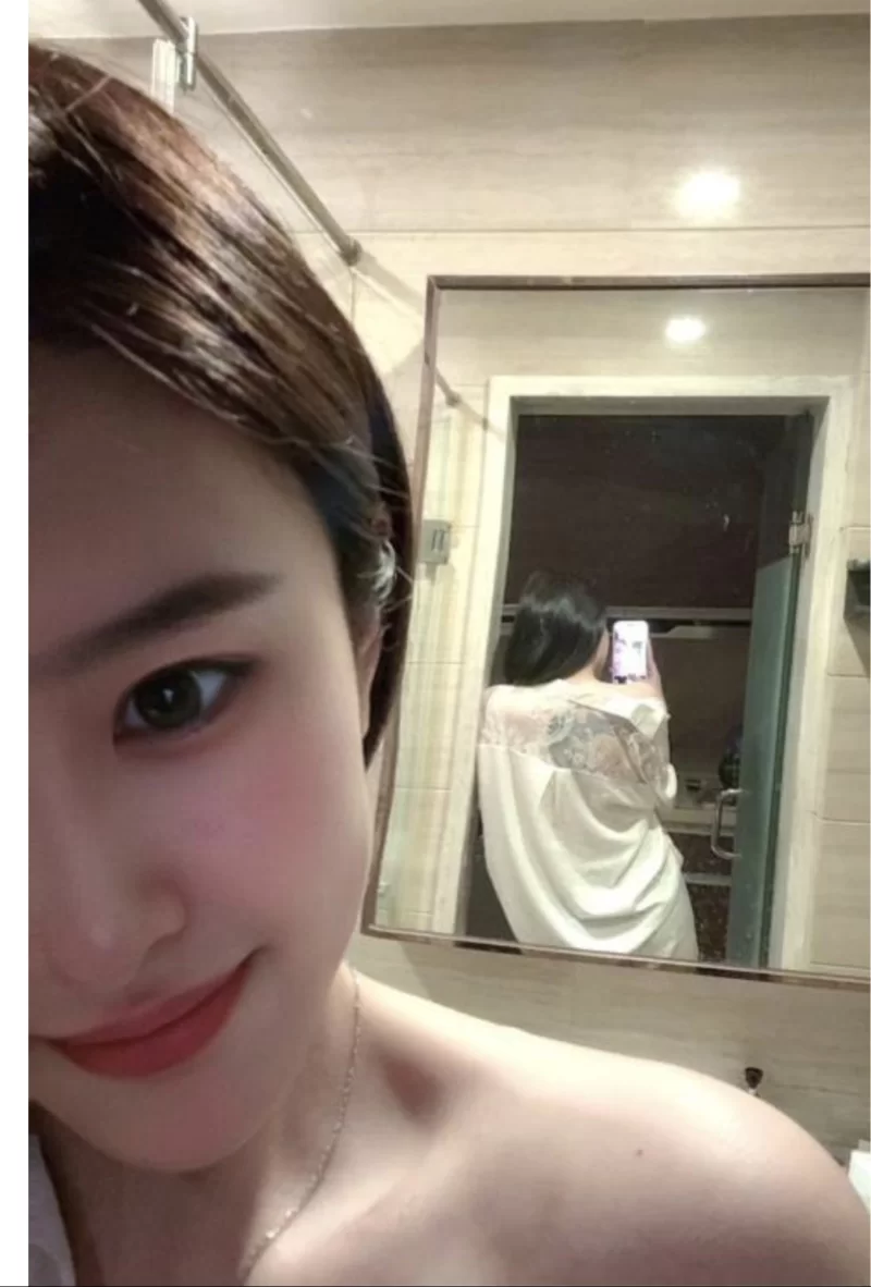 兄弟们上个高端点的吧良家美娇妻，胸推一绝玩得开