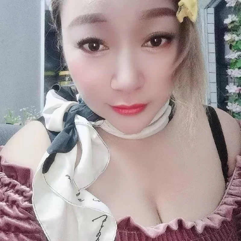 广东深圳大胸少妇