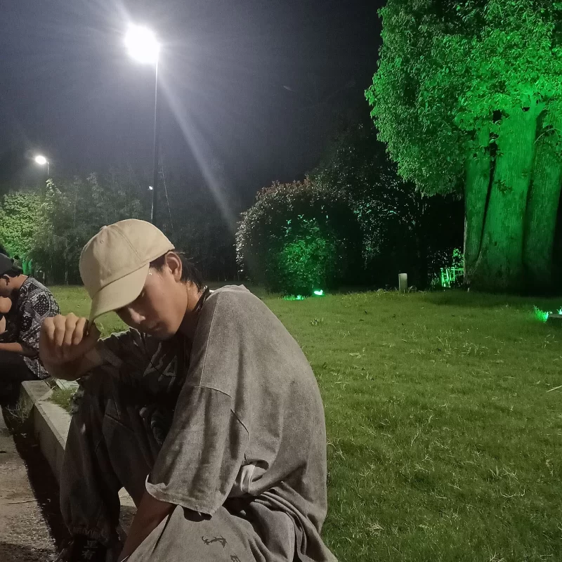 在社交软件上认识的