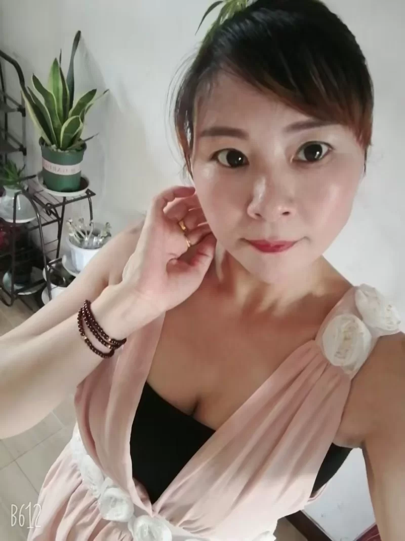 邹区快餐熟女