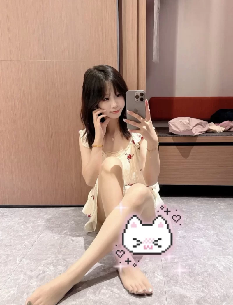 青浦毛少大长腿嫩妹