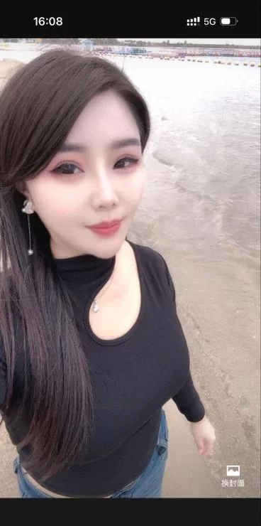 大奶美少妇